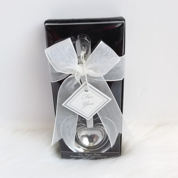 Kate Aspen Measuring Spoons  4 Heart Shaped Silver-tone - Picture 1 of 5